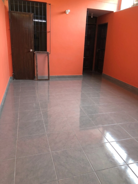 Amplia Casa en Venta - 160m² Terreno - Urb. Pay Pay (Cerca UPN y Open Plaza)