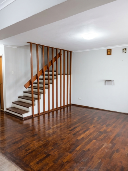 Amplia Casa en Venta - 160m² Terreno - Urb. Pay Pay (Cerca UPN y Open Plaza)