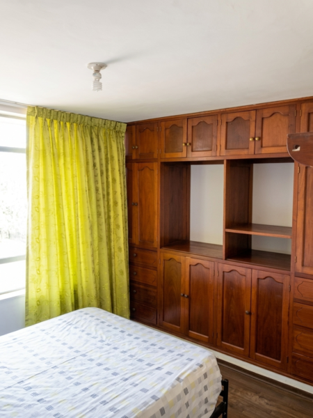 Amplia Casa en Venta - 160m² Terreno - Urb. Pay Pay (Cerca UPN y Open Plaza)